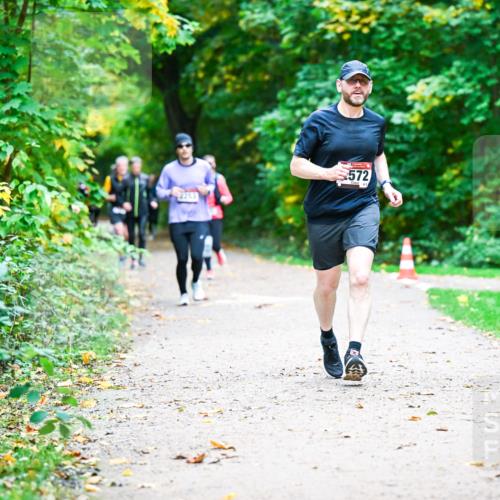 12.10.2025 - Bramfelder Halbmarathon 2025 Dr. Thomas Lammeyer http://msf.ph/oto/9348539 12.10.2025 10:27:43 Laufen 572 meine-sportfotos.de