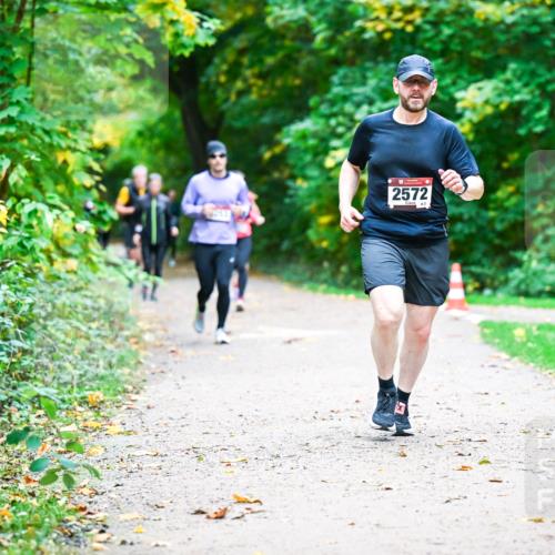 12.10.2025 - Bramfelder Halbmarathon 2025 Dr. Thomas Lammeyer http://msf.ph/oto/9348541 12.10.2025 10:27:44 Laufen 2572, 3 meine-sportfotos.de