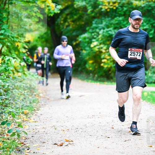 12.10.2025 - Bramfelder Halbmarathon 2025 Dr. Thomas Lammeyer http://msf.ph/oto/9348545 12.10.2025 10:27:44 Laufen 2572 meine-sportfotos.de