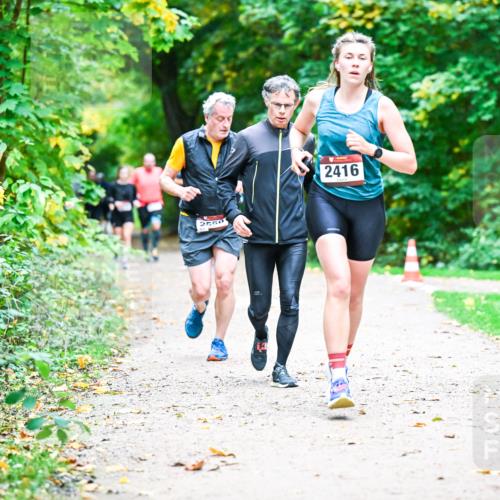 12.10.2025 - Bramfelder Halbmarathon 2025 Dr. Thomas Lammeyer http://msf.ph/oto/9348588 12.10.2025 10:27:52 Laufen 2660, 2416 meine-sportfotos.de
