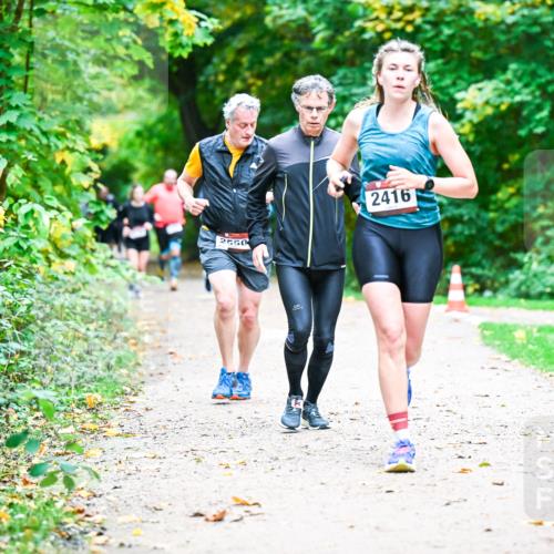 12.10.2025 - Bramfelder Halbmarathon 2025 Dr. Thomas Lammeyer http://msf.ph/oto/9348589 12.10.2025 10:27:52 Laufen 2550, 2416 meine-sportfotos.de