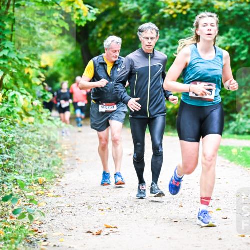 12.10.2025 - Bramfelder Halbmarathon 2025 Dr. Thomas Lammeyer http://msf.ph/oto/9348592 12.10.2025 10:27:52 Laufen 2550 meine-sportfotos.de