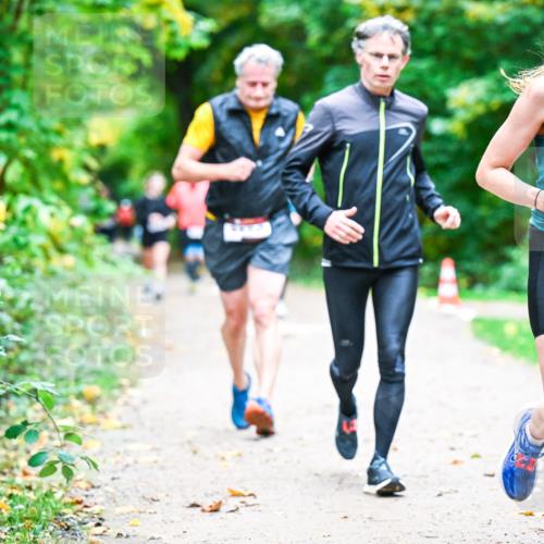 12.10.2025 - Bramfelder Halbmarathon 2025 Dr. Thomas Lammeyer http://msf.ph/oto/9348597 12.10.2025 10:27:53 Laufen 16 meine-sportfotos.de