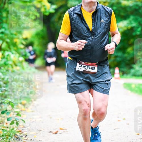 12.10.2025 - Bramfelder Halbmarathon 2025 Dr. Thomas Lammeyer http://msf.ph/oto/9348610 12.10.2025 10:27:55 Laufen 2550, 31 meine-sportfotos.de