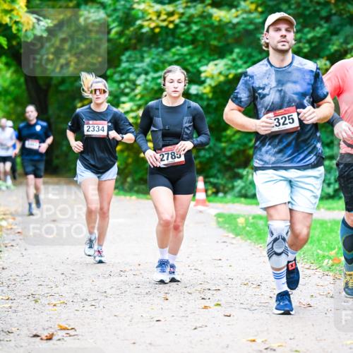 12.10.2025 - Bramfelder Halbmarathon 2025 Dr. Thomas Lammeyer http://msf.ph/oto/9348635 12.10.2025 10:28:01 Laufen 2334, 325, 2783, 2306 meine-sportfotos.de