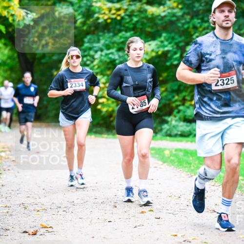 12.10.2025 - Bramfelder Halbmarathon 2025 Dr. Thomas Lammeyer http://msf.ph/oto/9348638 12.10.2025 10:28:02 Laufen 2334, 85, 2325, 230 meine-sportfotos.de