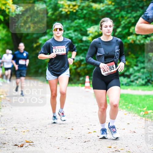 12.10.2025 - Bramfelder Halbmarathon 2025 Dr. Thomas Lammeyer http://msf.ph/oto/9348641 12.10.2025 10:28:02 Laufen 2334, 5, 85, 2325 meine-sportfotos.de