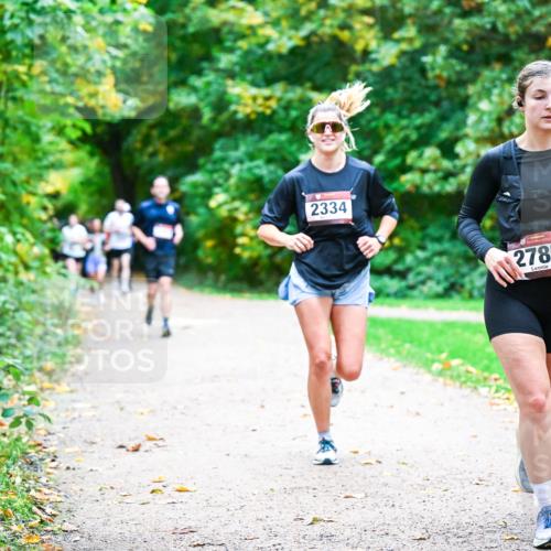 12.10.2025 - Bramfelder Halbmarathon 2025 Dr. Thomas Lammeyer http://msf.ph/oto/9348644 12.10.2025 10:28:04 Laufen 2334, 2785 meine-sportfotos.de