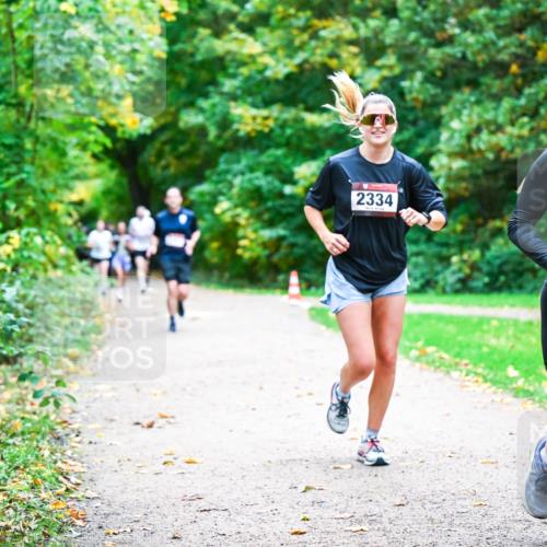 12.10.2025 - Bramfelder Halbmarathon 2025 Dr. Thomas Lammeyer http://msf.ph/oto/9348647 12.10.2025 10:28:04 Laufen 2334, 2785 meine-sportfotos.de
