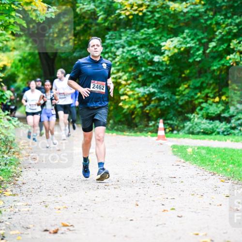 12.10.2025 - Bramfelder Halbmarathon 2025 Dr. Thomas Lammeyer http://msf.ph/oto/9348650 12.10.2025 10:28:06 Laufen 2462 meine-sportfotos.de