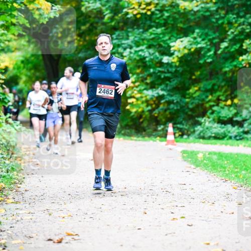 12.10.2025 - Bramfelder Halbmarathon 2025 Dr. Thomas Lammeyer http://msf.ph/oto/9348652 12.10.2025 10:28:06 Laufen 2462 meine-sportfotos.de