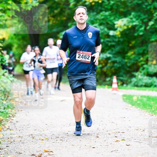 12.10.2025 - Bramfelder Halbmarathon 2025 Dr. Thomas Lammeyer http://msf.ph/oto/9348659 12.10.2025 10:28:07 Laufen 2462 meine-sportfotos.de