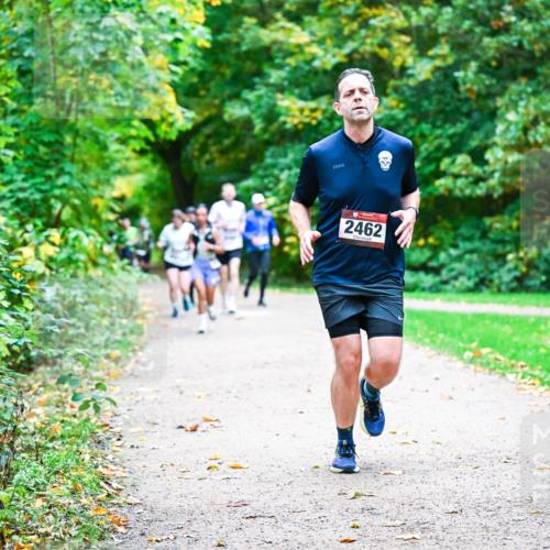 12.10.2025 - Bramfelder Halbmarathon 2025 Dr. Thomas Lammeyer http://msf.ph/oto/9348669 12.10.2025 10:28:08 Laufen 2462 meine-sportfotos.de