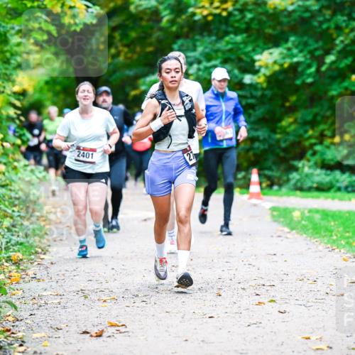 12.10.2025 - Bramfelder Halbmarathon 2025 Dr. Thomas Lammeyer http://msf.ph/oto/9348682 12.10.2025 10:28:11 Laufen 2401, 27 meine-sportfotos.de
