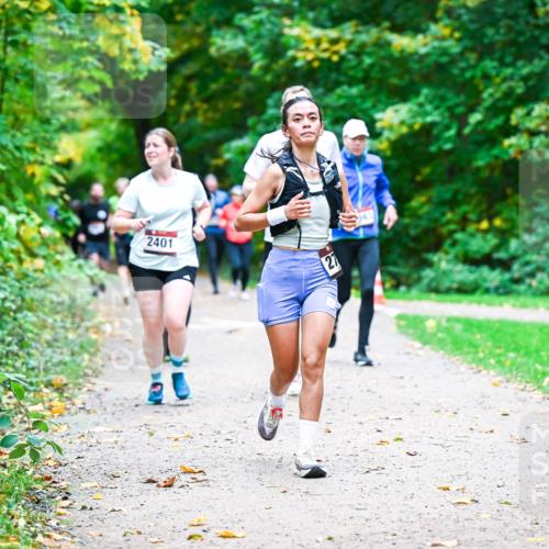 12.10.2025 - Bramfelder Halbmarathon 2025 Dr. Thomas Lammeyer http://msf.ph/oto/9348687 12.10.2025 10:28:12 Laufen 2401, 27 meine-sportfotos.de