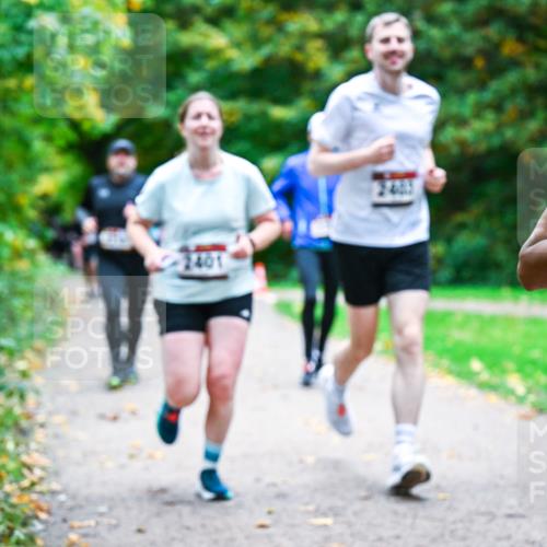 12.10.2025 - Bramfelder Halbmarathon 2025 Dr. Thomas Lammeyer http://msf.ph/oto/9348703 12.10.2025 10:28:14 Laufen 2401 meine-sportfotos.de