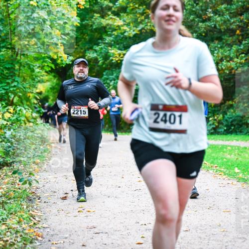 12.10.2025 - Bramfelder Halbmarathon 2025 Dr. Thomas Lammeyer http://msf.ph/oto/9348705 12.10.2025 10:28:15 Laufen 2215, 2401 meine-sportfotos.de