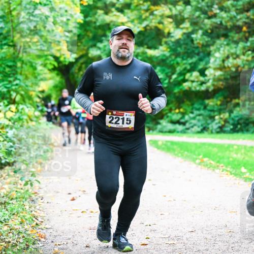 12.10.2025 - Bramfelder Halbmarathon 2025 Dr. Thomas Lammeyer http://msf.ph/oto/9348713 12.10.2025 10:28:16 Laufen 119, 2215, 2363 meine-sportfotos.de