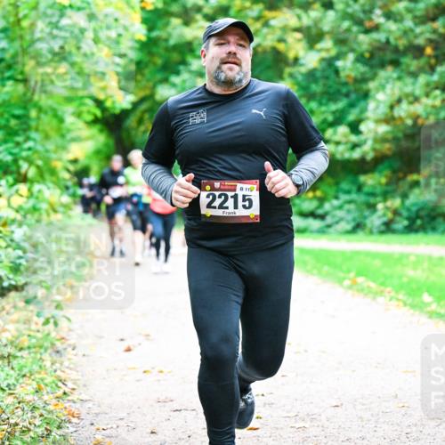 12.10.2025 - Bramfelder Halbmarathon 2025 Dr. Thomas Lammeyer http://msf.ph/oto/9348715 12.10.2025 10:28:17 Laufen 119, 2215 meine-sportfotos.de