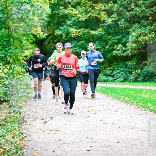 12.10.2025 - Bramfelder Halbmarathon 2025 Dr. Thomas Lammeyer http://msf.ph/oto/9348725 12.10.2025 10:28:19 Laufen 2239, 298, 2394 meine-sportfotos.de