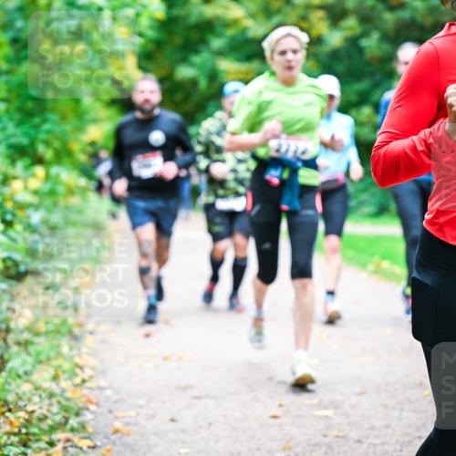 12.10.2025 - Bramfelder Halbmarathon 2025 Dr. Thomas Lammeyer http://msf.ph/oto/9348728 12.10.2025 10:28:22 Laufen 34, 2394 meine-sportfotos.de