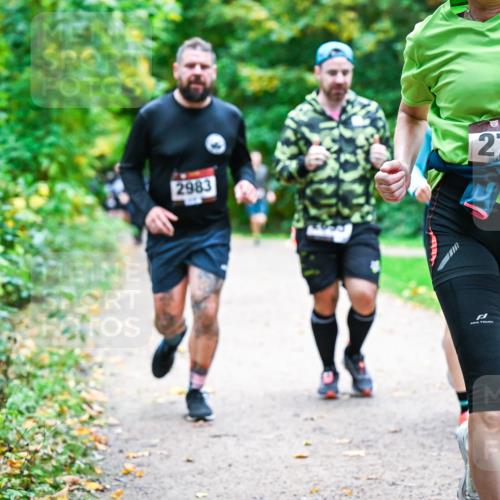 12.10.2025 - Bramfelder Halbmarathon 2025 Dr. Thomas Lammeyer http://msf.ph/oto/9348734 12.10.2025 10:28:23 Laufen 2983, 34, 2772 meine-sportfotos.de