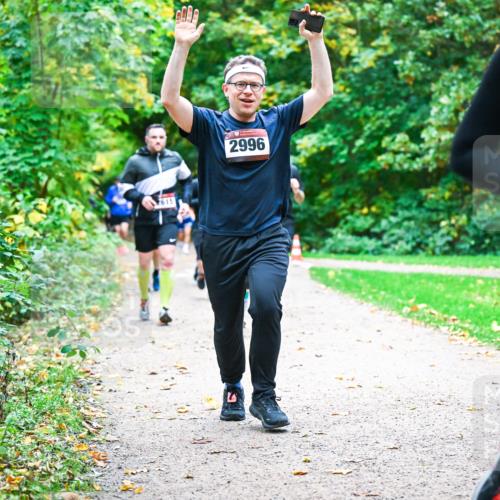 12.10.2025 - Bramfelder Halbmarathon 2025 Dr. Thomas Lammeyer http://msf.ph/oto/9348769 12.10.2025 10:28:31 Laufen 615, 2996 meine-sportfotos.de