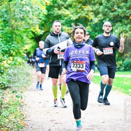 12.10.2025 - Bramfelder Halbmarathon 2025 Dr. Thomas Lammeyer http://msf.ph/oto/9348779 12.10.2025 10:28:33 Laufen 261, 2333, 105, 2223 meine-sportfotos.de