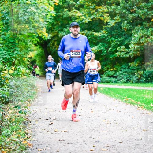 12.10.2025 - Bramfelder Halbmarathon 2025 Dr. Thomas Lammeyer http://msf.ph/oto/9348820 12.10.2025 10:28:41 Laufen 2423, 2410 meine-sportfotos.de