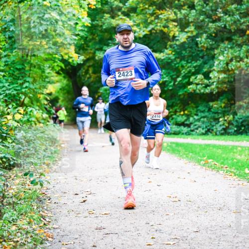 12.10.2025 - Bramfelder Halbmarathon 2025 Dr. Thomas Lammeyer http://msf.ph/oto/9348822 12.10.2025 10:28:41 Laufen 2423, 2410 meine-sportfotos.de
