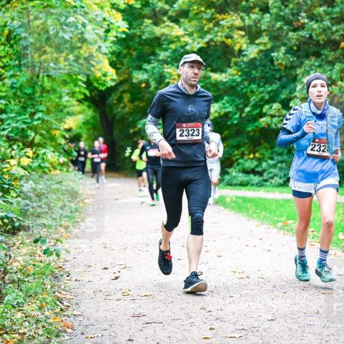 12.10.2025 - Bramfelder Halbmarathon 2025 Dr. Thomas Lammeyer http://msf.ph/oto/9348858 12.10.2025 10:28:47 Laufen 2323, 232 meine-sportfotos.de