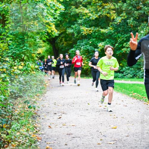 12.10.2025 - Bramfelder Halbmarathon 2025 Dr. Thomas Lammeyer http://msf.ph/oto/9348874 12.10.2025 10:28:53 Laufen 2277 meine-sportfotos.de