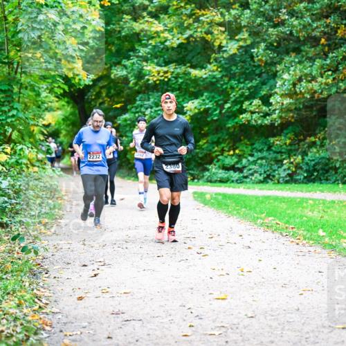 12.10.2025 - Bramfelder Halbmarathon 2025 Dr. Thomas Lammeyer http://msf.ph/oto/9348945 12.10.2025 10:29:04 Laufen 2232 meine-sportfotos.de