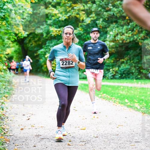 12.10.2025 - Bramfelder Halbmarathon 2025 Dr. Thomas Lammeyer http://msf.ph/oto/9348994 12.10.2025 10:29:13 Laufen 2282, 2715 meine-sportfotos.de