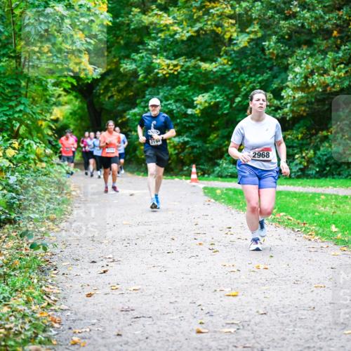 12.10.2025 - Bramfelder Halbmarathon 2025 Dr. Thomas Lammeyer http://msf.ph/oto/9349007 12.10.2025 10:29:19 Laufen 2194, 2968 meine-sportfotos.de