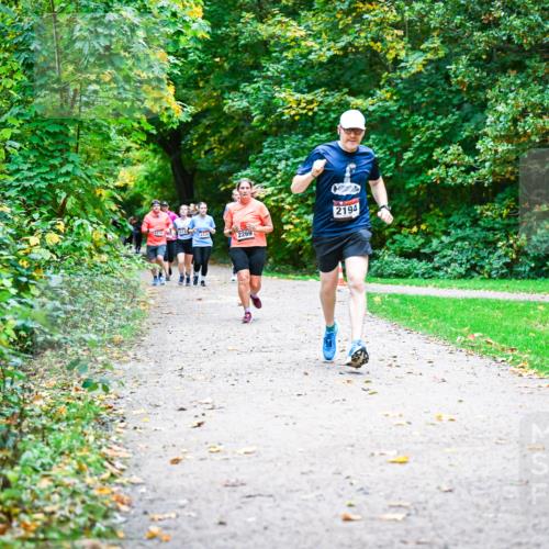 12.10.2025 - Bramfelder Halbmarathon 2025 Dr. Thomas Lammeyer http://msf.ph/oto/9349015 12.10.2025 10:29:21 Laufen 2269, 2194 meine-sportfotos.de