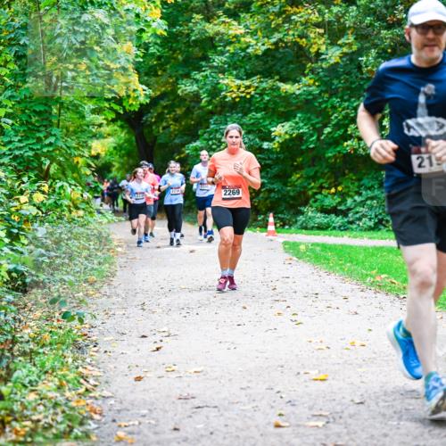 12.10.2025 - Bramfelder Halbmarathon 2025 Dr. Thomas Lammeyer http://msf.ph/oto/9349028 12.10.2025 10:29:23 Laufen 21, 2205, 2234, 2235, 2269 meine-sportfotos.de