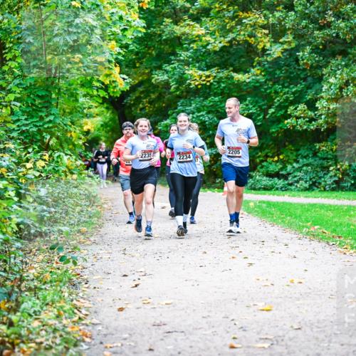 12.10.2025 - Bramfelder Halbmarathon 2025 Dr. Thomas Lammeyer http://msf.ph/oto/9349051 12.10.2025 10:29:27 Laufen 2235, 2205, 2234 meine-sportfotos.de