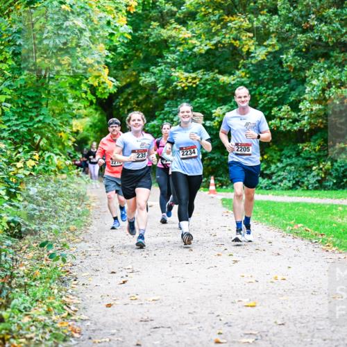 12.10.2025 - Bramfelder Halbmarathon 2025 Dr. Thomas Lammeyer http://msf.ph/oto/9349054 12.10.2025 10:29:28 Laufen 235, 2234, 2205, 221 meine-sportfotos.de