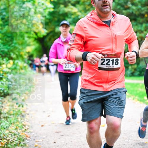 12.10.2025 - Bramfelder Halbmarathon 2025 Dr. Thomas Lammeyer http://msf.ph/oto/9349078 12.10.2025 10:29:32 Laufen 2350, 34, 2218, 21 meine-sportfotos.de