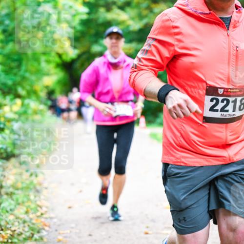 12.10.2025 - Bramfelder Halbmarathon 2025 Dr. Thomas Lammeyer http://msf.ph/oto/9349079 12.10.2025 10:29:33 Laufen 34, 2218 meine-sportfotos.de