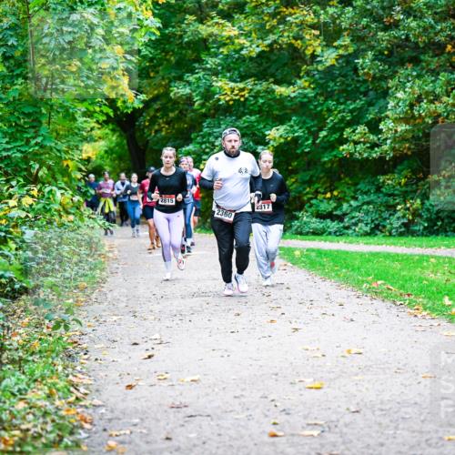 12.10.2025 - Bramfelder Halbmarathon 2025 Dr. Thomas Lammeyer http://msf.ph/oto/9349088 12.10.2025 10:29:36 Laufen 2815, 2360, 2317 meine-sportfotos.de