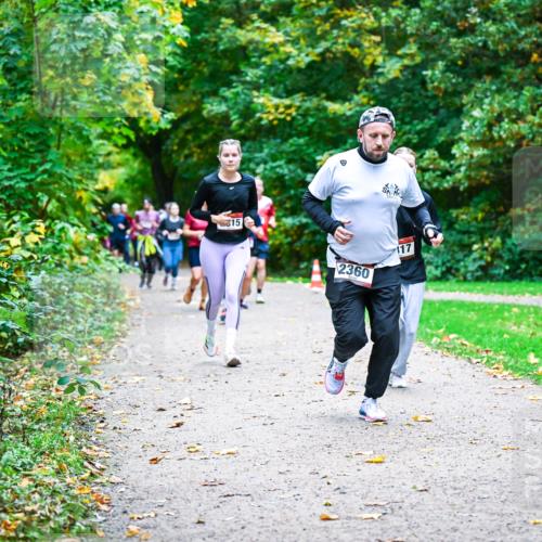 12.10.2025 - Bramfelder Halbmarathon 2025 Dr. Thomas Lammeyer http://msf.ph/oto/9349100 12.10.2025 10:29:38 Laufen 15, 2360, 117 meine-sportfotos.de