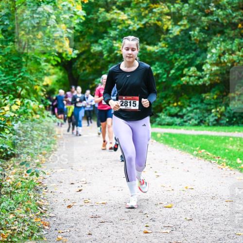 12.10.2025 - Bramfelder Halbmarathon 2025 Dr. Thomas Lammeyer http://msf.ph/oto/9349113 12.10.2025 10:29:40 Laufen 2815 meine-sportfotos.de