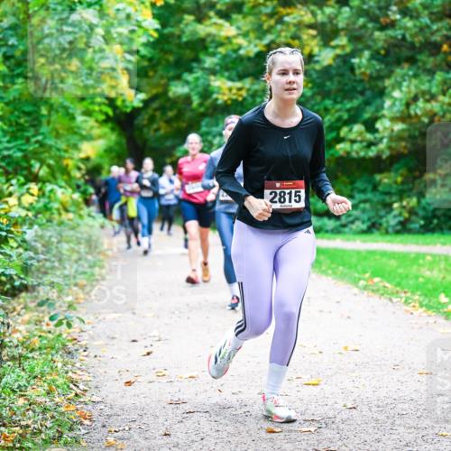 12.10.2025 - Bramfelder Halbmarathon 2025 Dr. Thomas Lammeyer http://msf.ph/oto/9349116 12.10.2025 10:29:41 Laufen 2815 meine-sportfotos.de