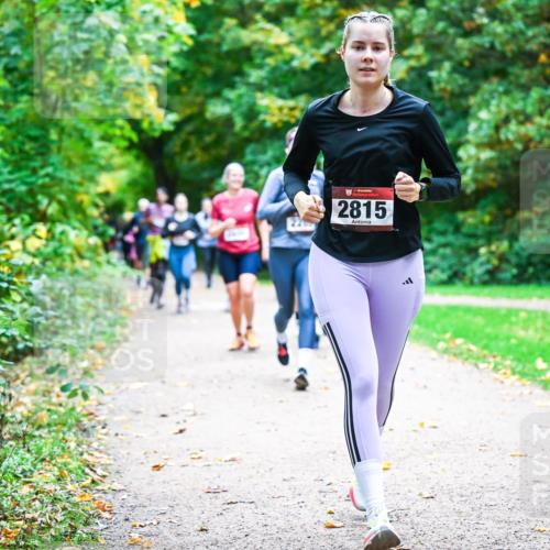 12.10.2025 - Bramfelder Halbmarathon 2025 Dr. Thomas Lammeyer http://msf.ph/oto/9349118 12.10.2025 10:29:41 Laufen 2815 meine-sportfotos.de