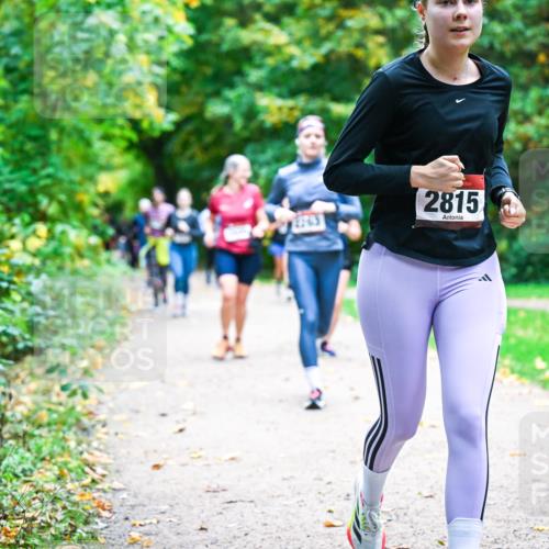 12.10.2025 - Bramfelder Halbmarathon 2025 Dr. Thomas Lammeyer http://msf.ph/oto/9349121 12.10.2025 10:29:41 Laufen 2815 meine-sportfotos.de
