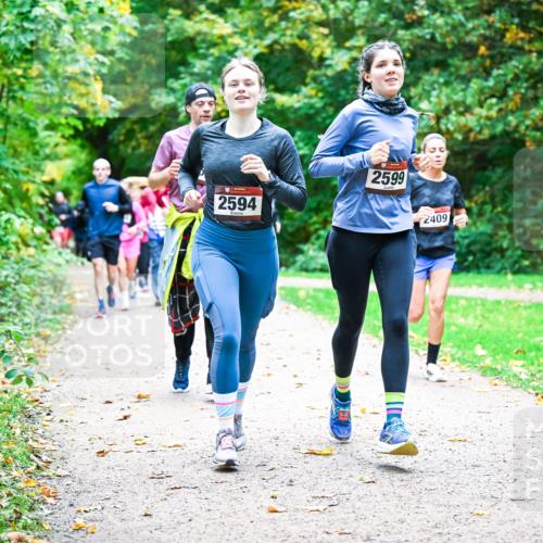 12.10.2025 - Bramfelder Halbmarathon 2025 Dr. Thomas Lammeyer http://msf.ph/oto/9349148 12.10.2025 10:29:47 Laufen 2594, 2599, 2409 meine-sportfotos.de