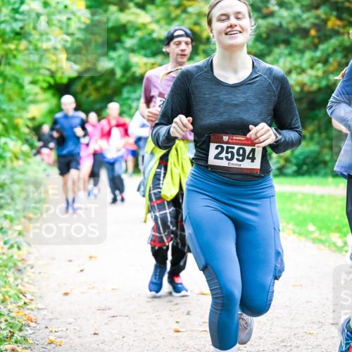 12.10.2025 - Bramfelder Halbmarathon 2025 Dr. Thomas Lammeyer http://msf.ph/oto/9349154 12.10.2025 10:29:48 Laufen 34, 2594, 34, 2599 meine-sportfotos.de