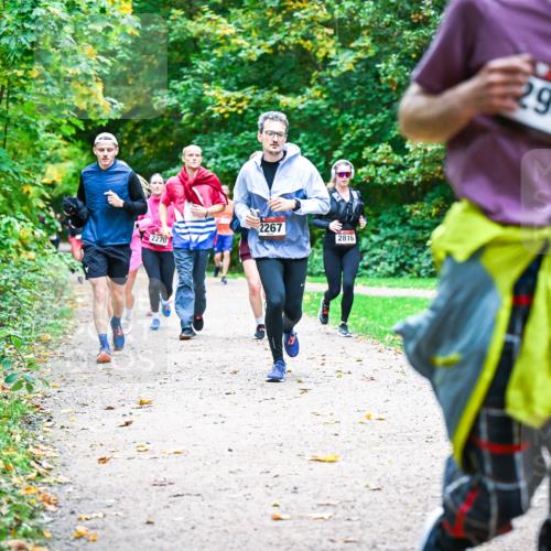 12.10.2025 - Bramfelder Halbmarathon 2025 Dr. Thomas Lammeyer http://msf.ph/oto/9349158 12.10.2025 10:29:49 Laufen 2270, 2267, 2816, 2953 meine-sportfotos.de